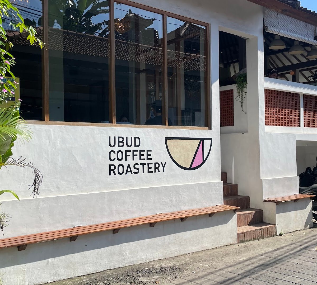 Ubud Coffee Roastery - Ubud specialty coffee shop in Bali - photo 3