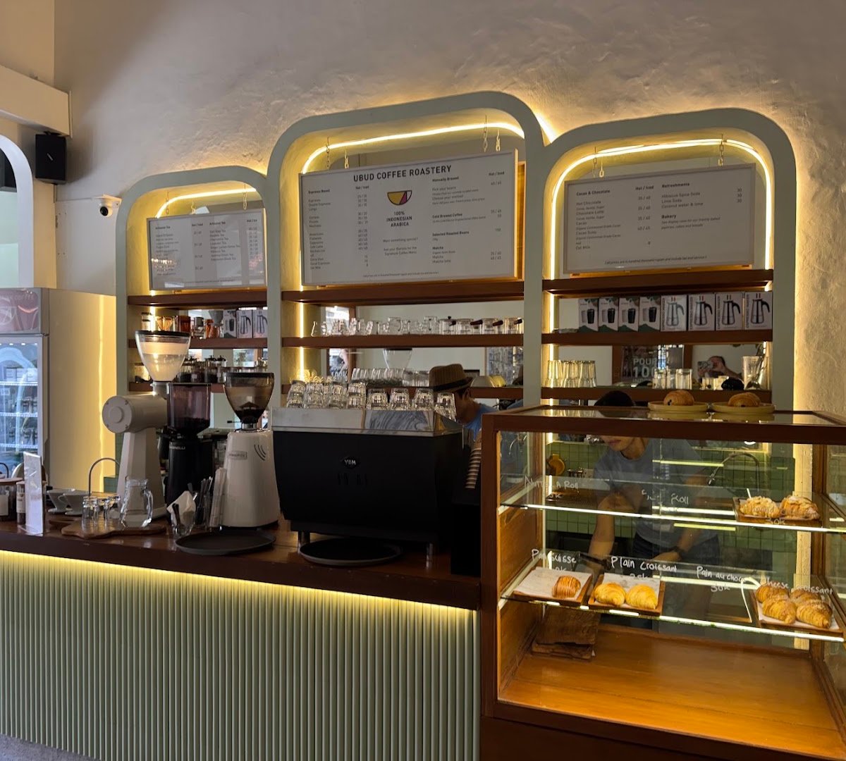 Ubud Coffee Roastery - Ubud specialty coffee shop in Bali - photo 4