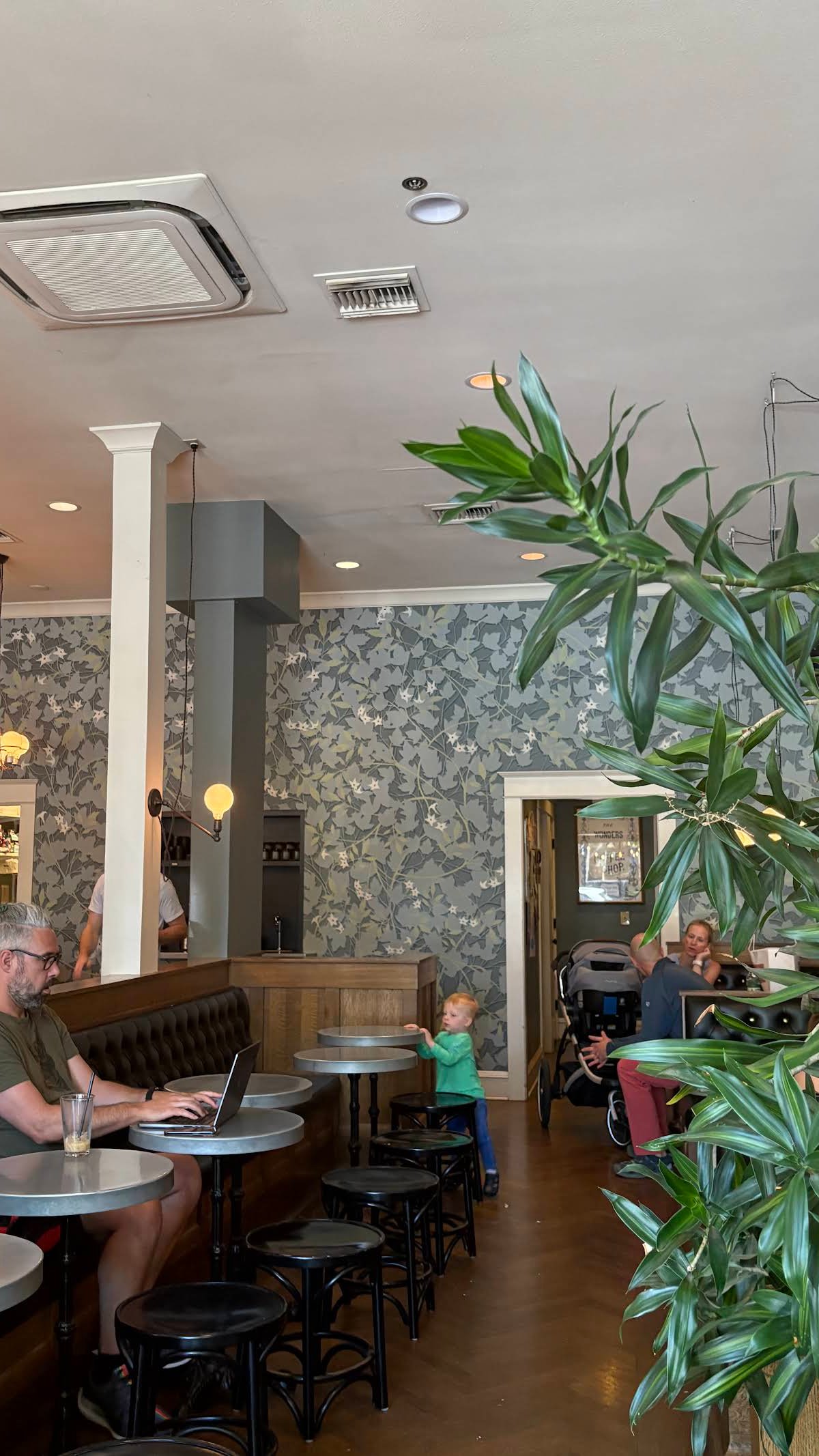 Barista specialty coffee shop in Portland - photo 9