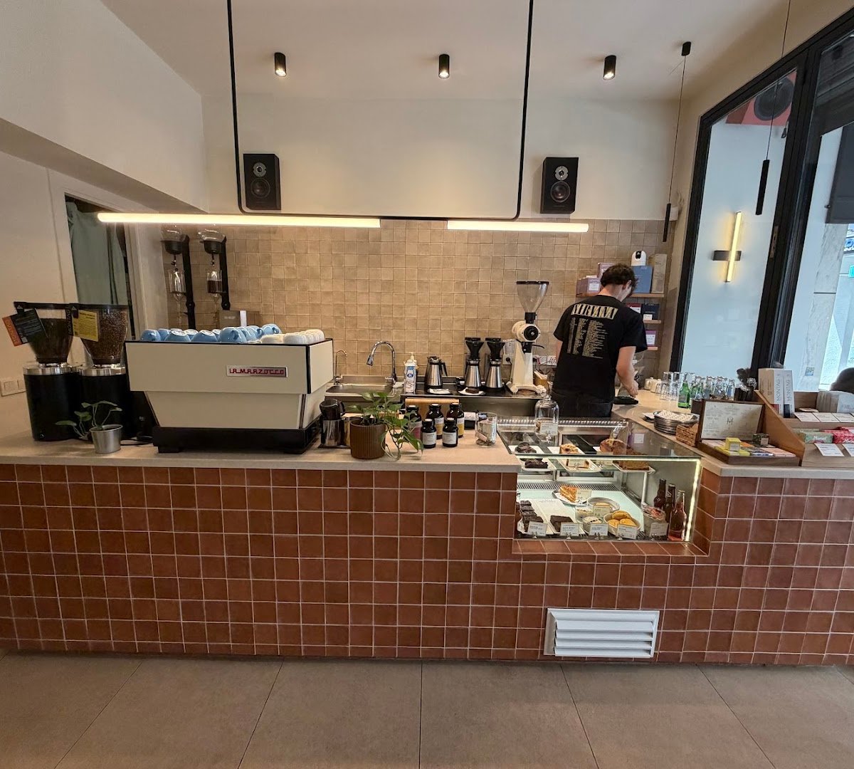 MONTAG specialty coffee shop in Istanbul - photo 2