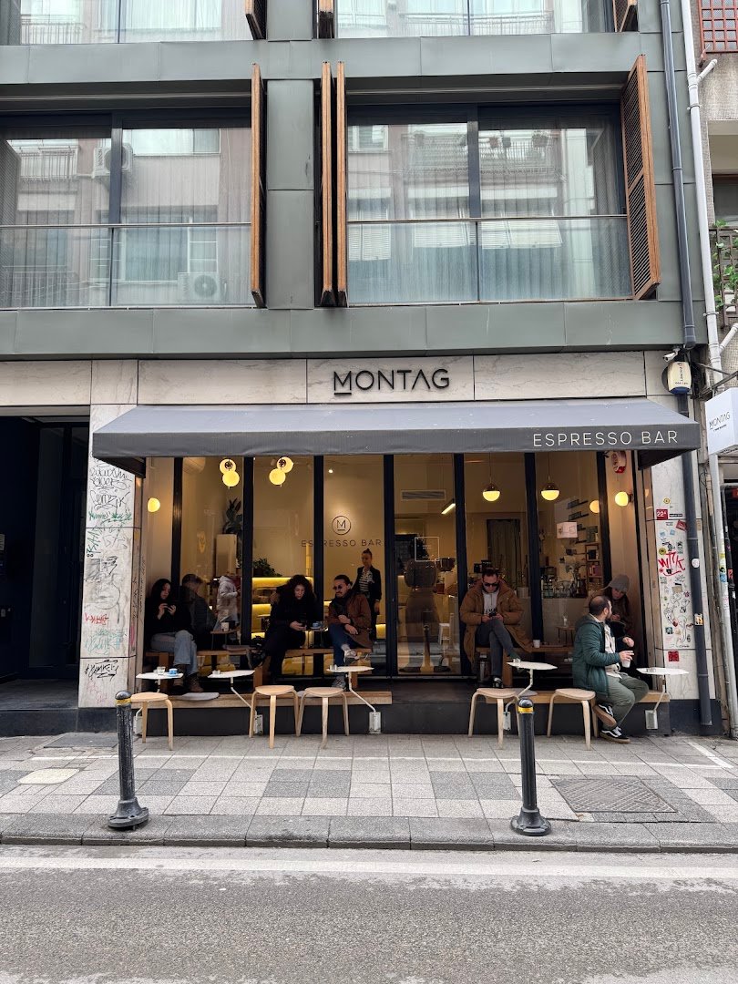 MONTAG specialty coffee shop in Istanbul - photo 8