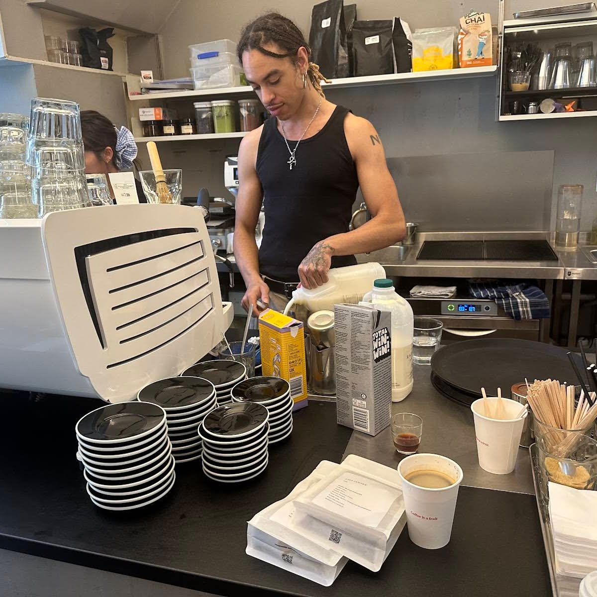 LIFT COFFEE specialty coffee shop in London - photo 8