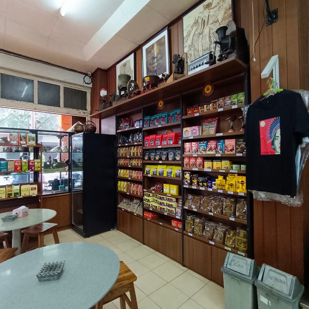 Bhineka Djaja (Kopi Bali) specialty coffee shop in Bali - photo 9