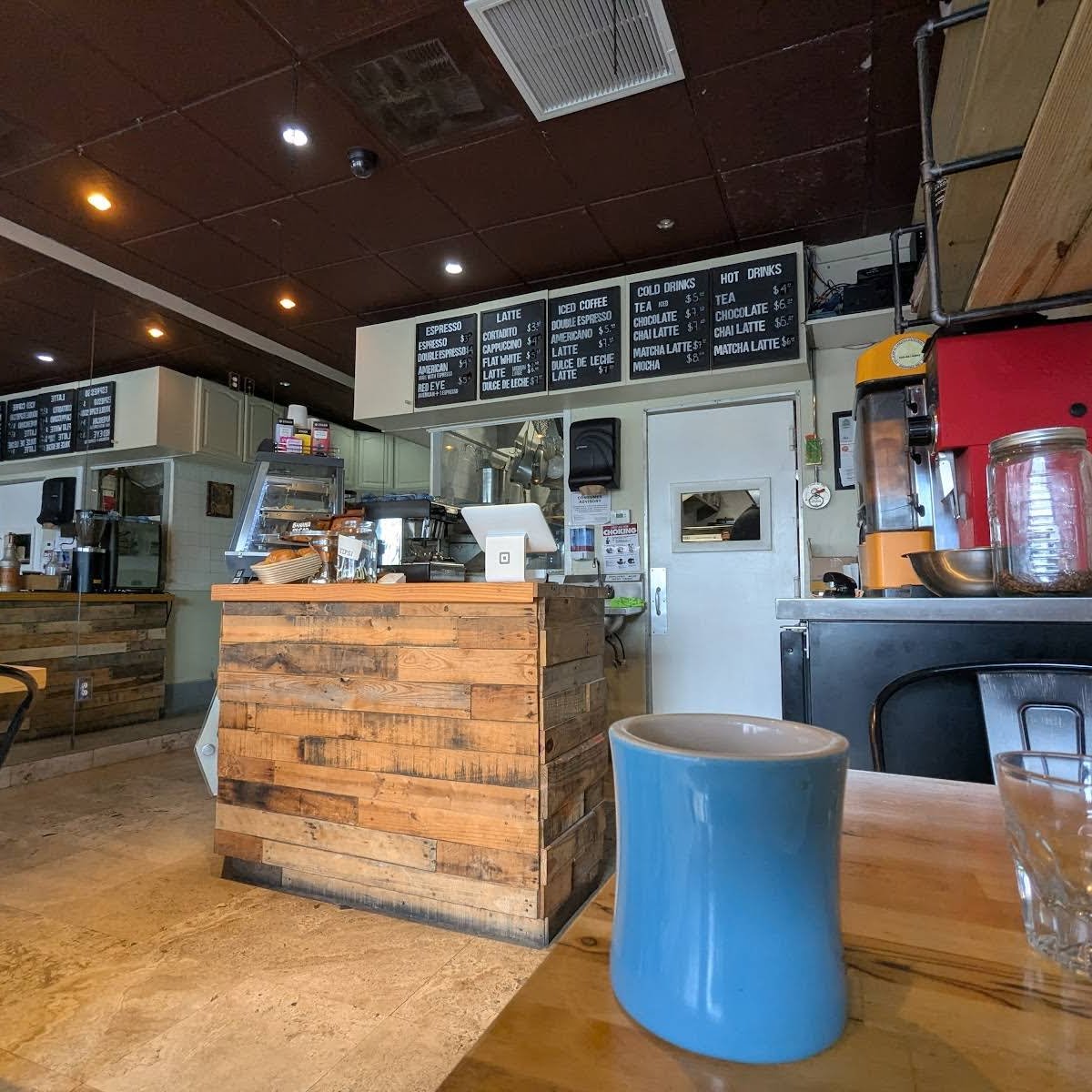 Cachito Coffee and Bakery specialty coffee shop in Miami - photo 8