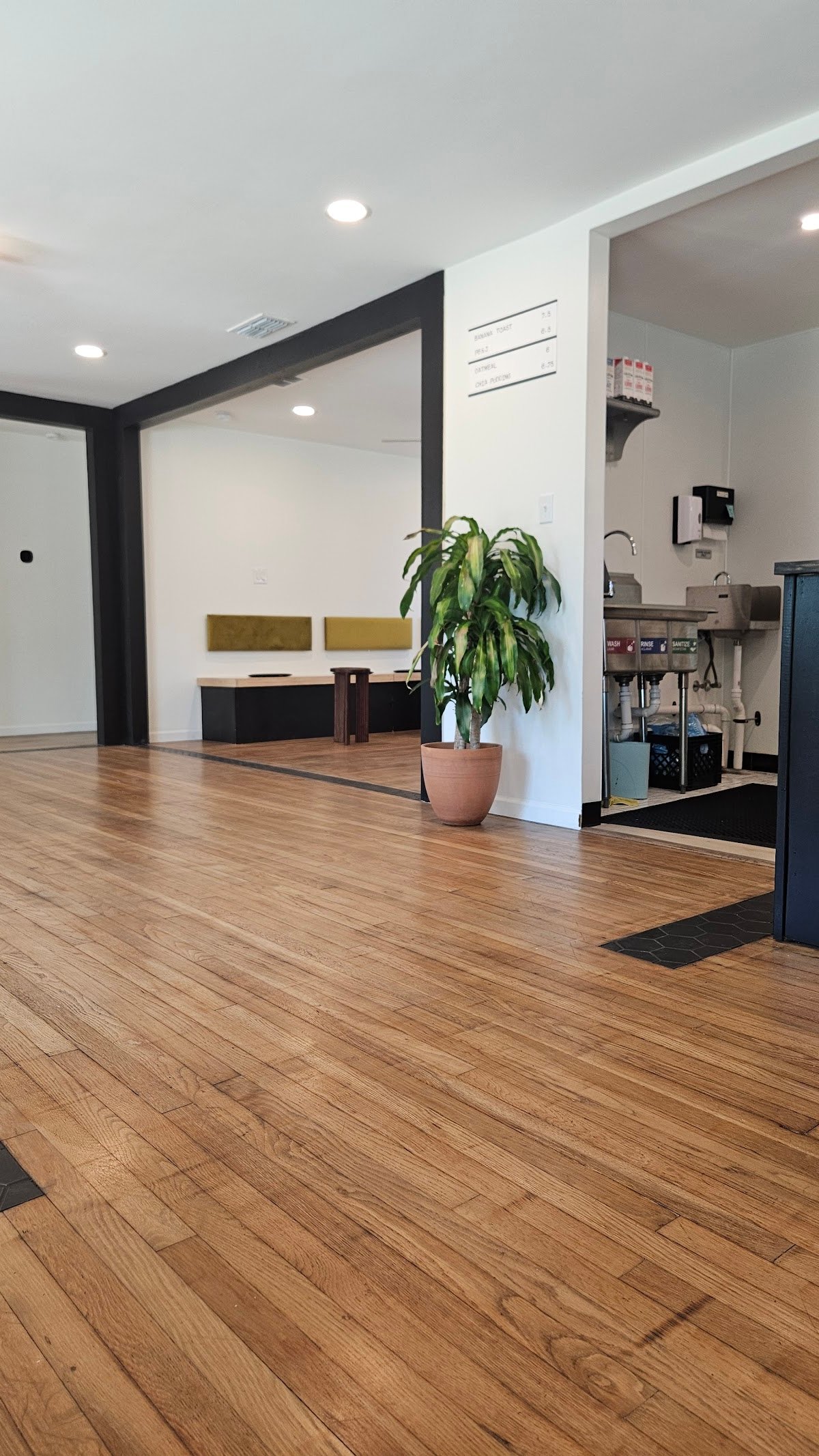 Slow and Steady Coffee specialty coffee shop in Dallas - photo 13