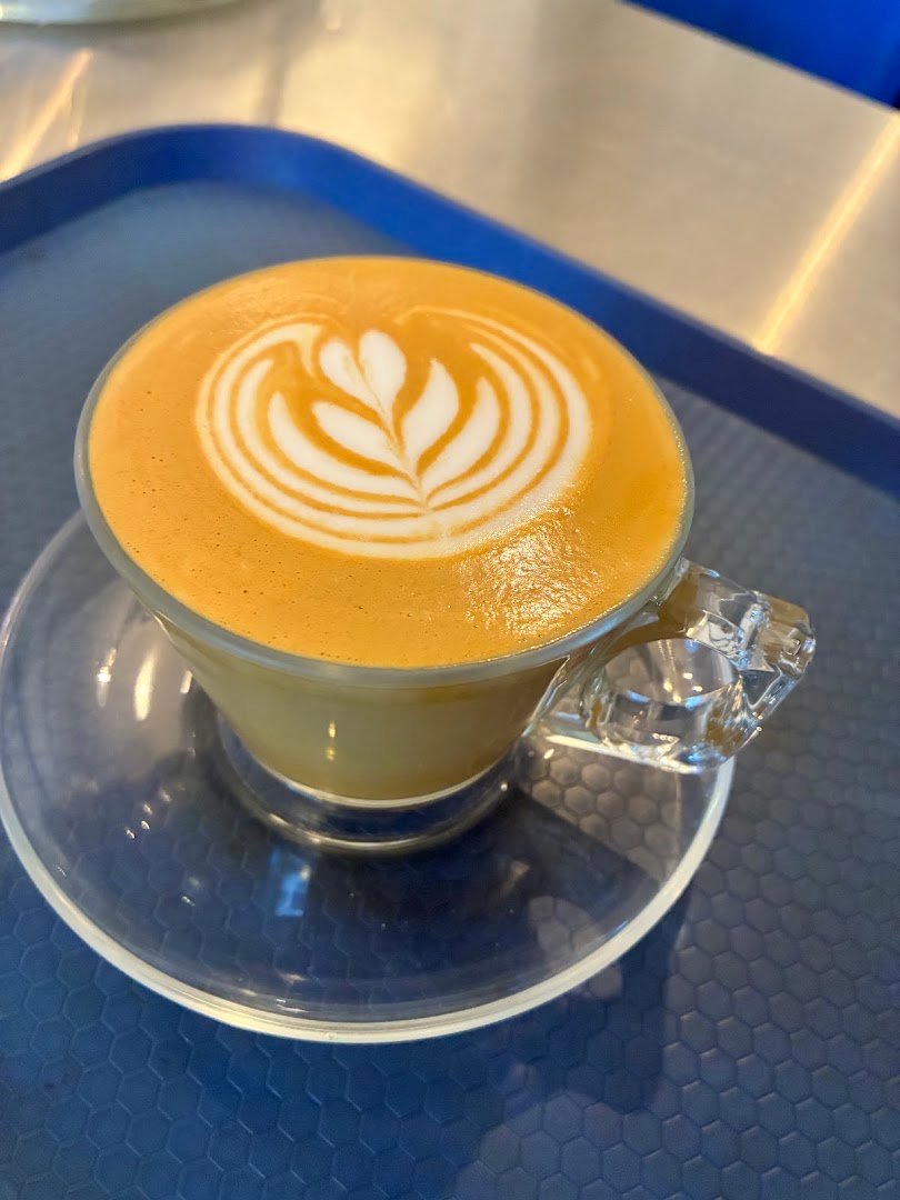 Coffee at Deep Blue Lake, specialty coffee shop in Seoul