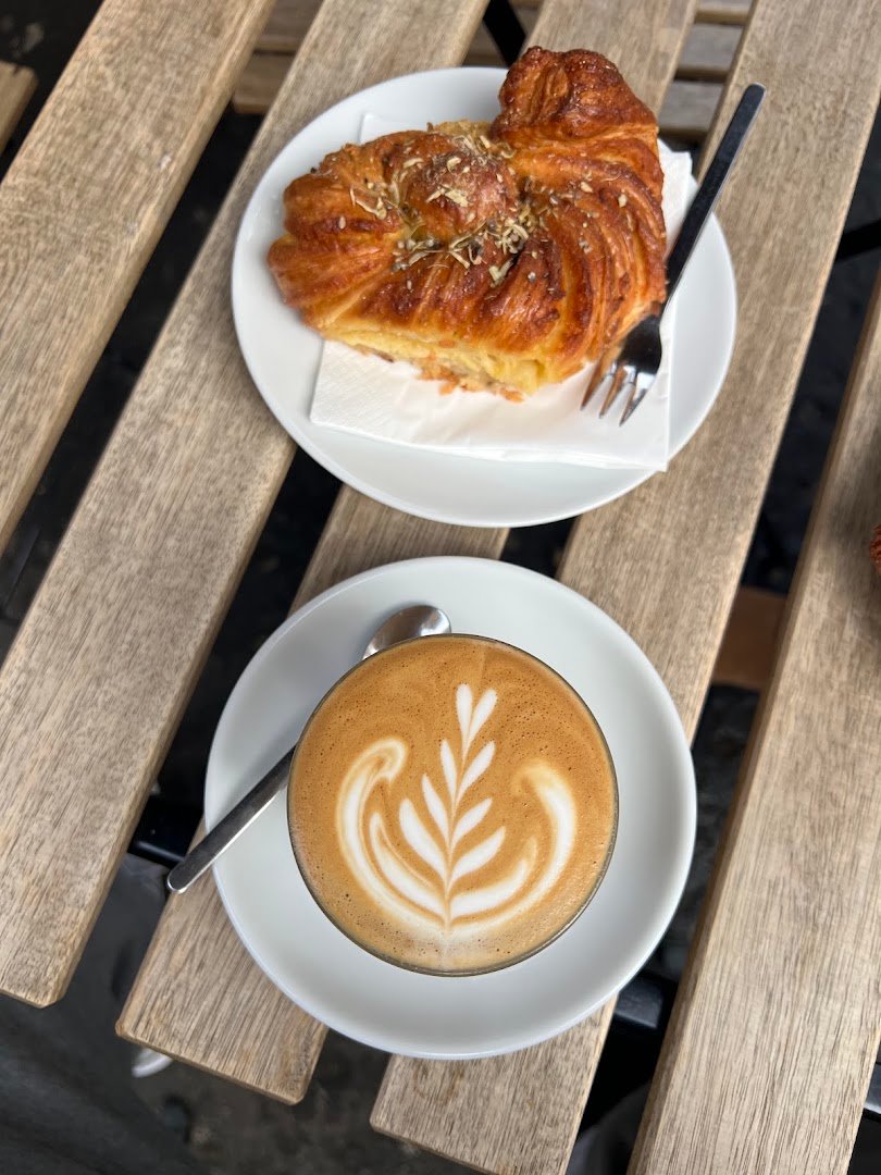 Coffee at Orsonero Coffee, specialty coffee shop in Milan