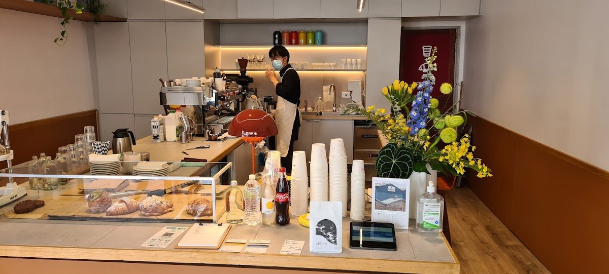 Crimson Coffee specialty coffee shop in Melbourne - photo 2