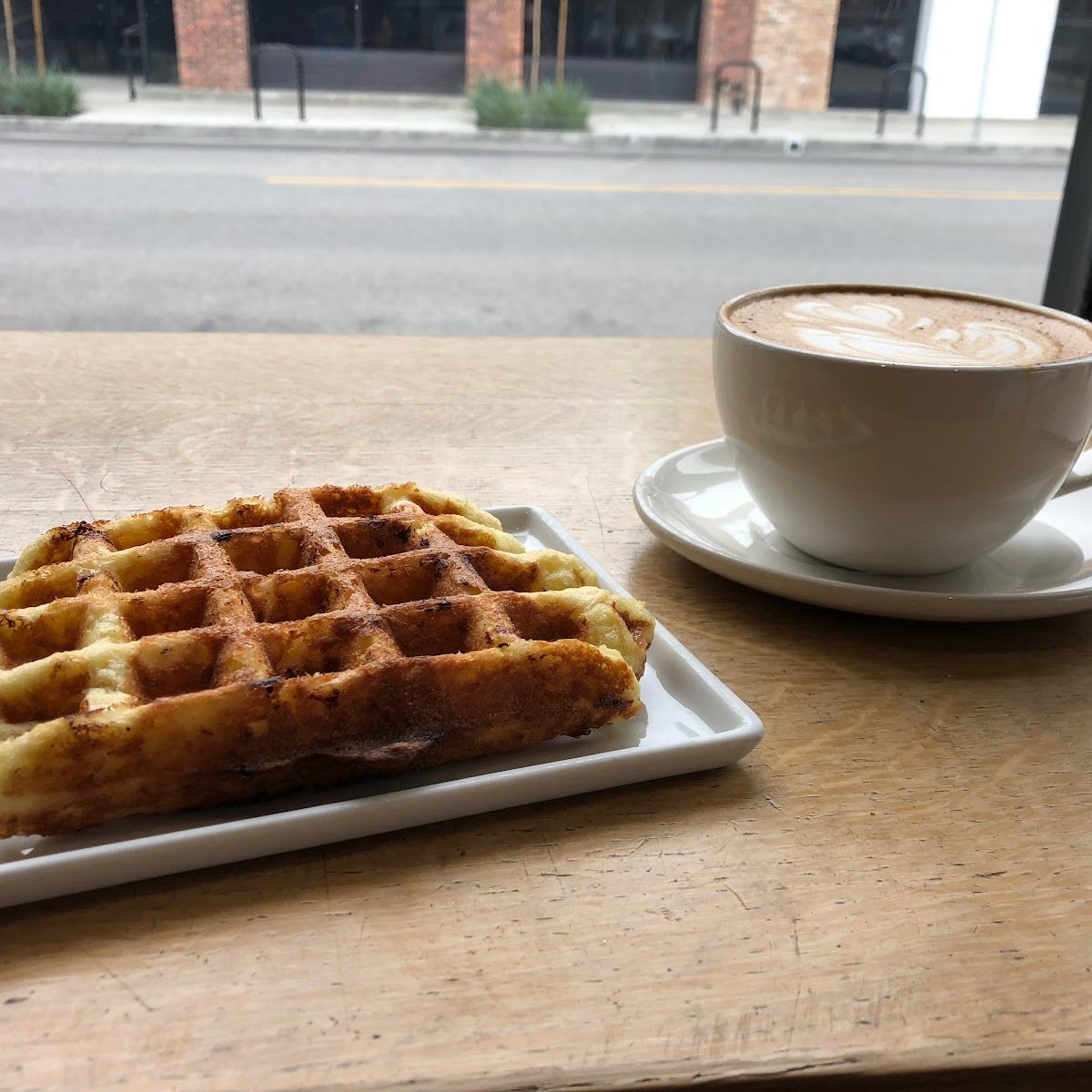 Blue Bottle Coffee specialty coffee shop in Los Angeles - photo 2