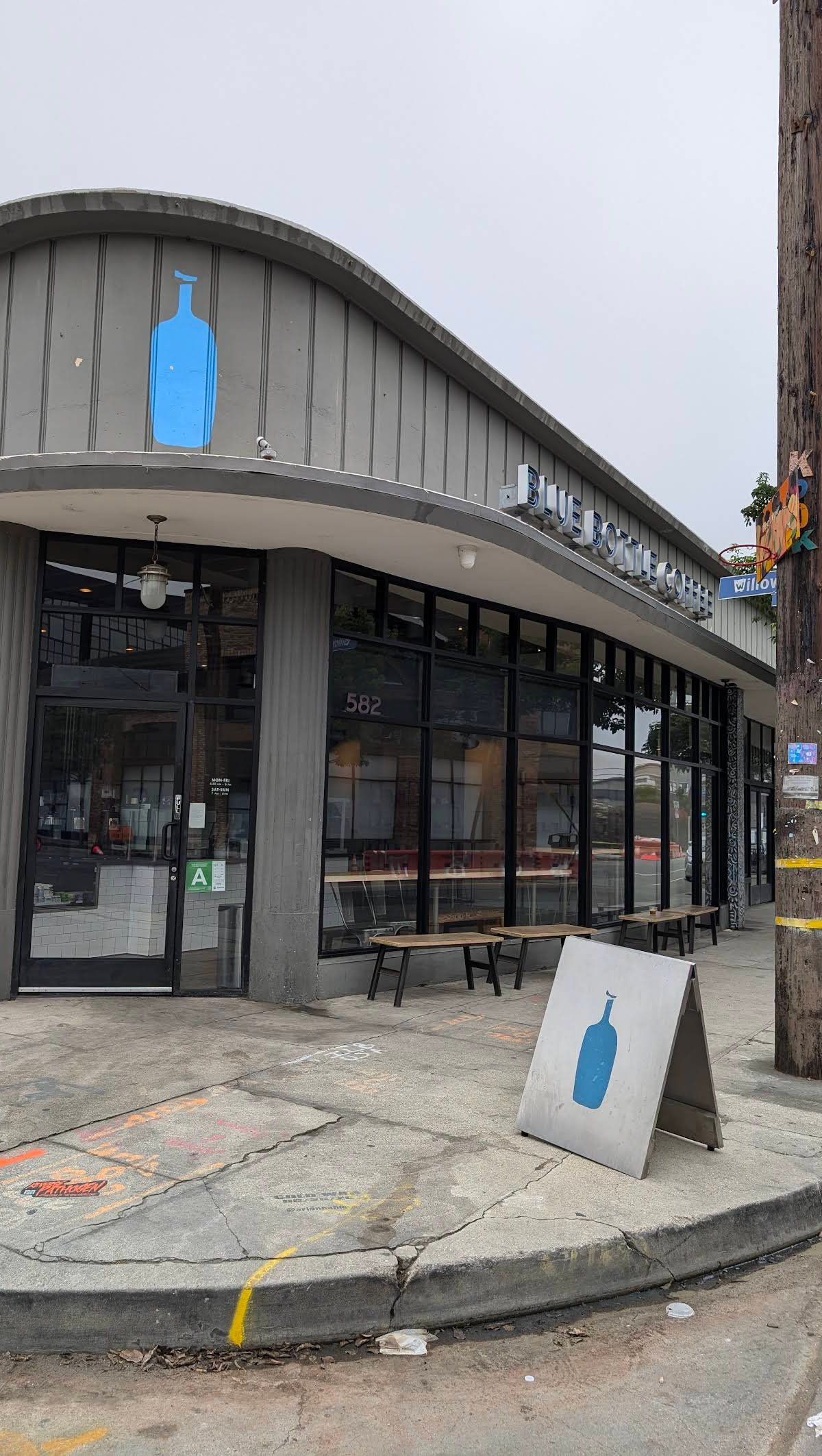 Blue Bottle Coffee specialty coffee shop in Los Angeles - photo 4