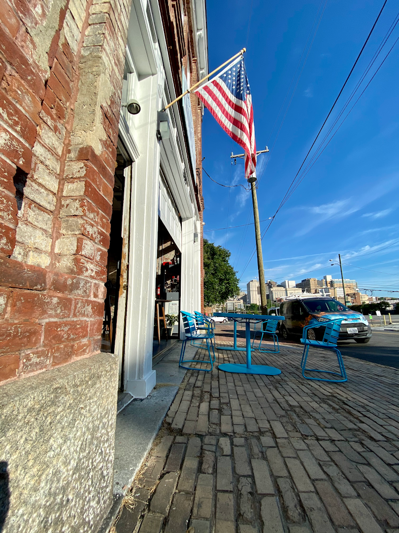 Storefront of Ironclad Coffee Roasters & Baking Co., specialty coffee shop in Richmond
