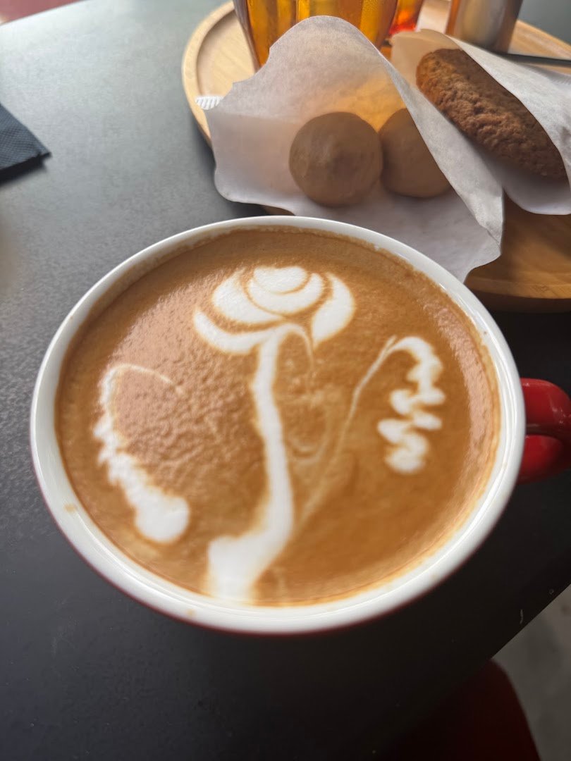 Coffee at Redd Coffee, specialty coffee shop in Athens
