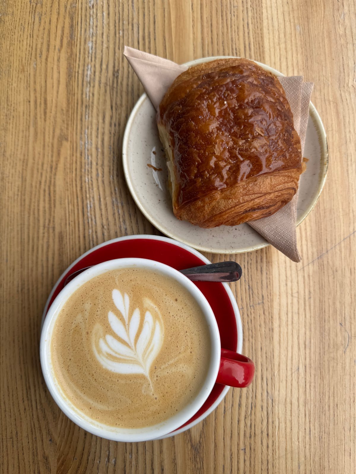 Lumberjack Cafe specialty coffee shop in London - photo 3