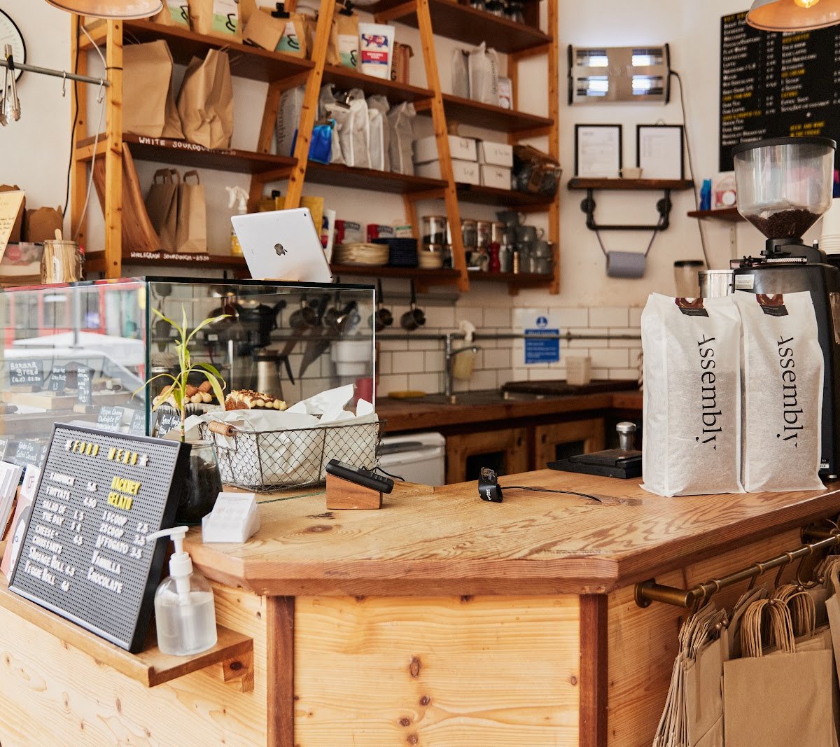 Lumberjack Cafe specialty coffee shop in London - photo 9