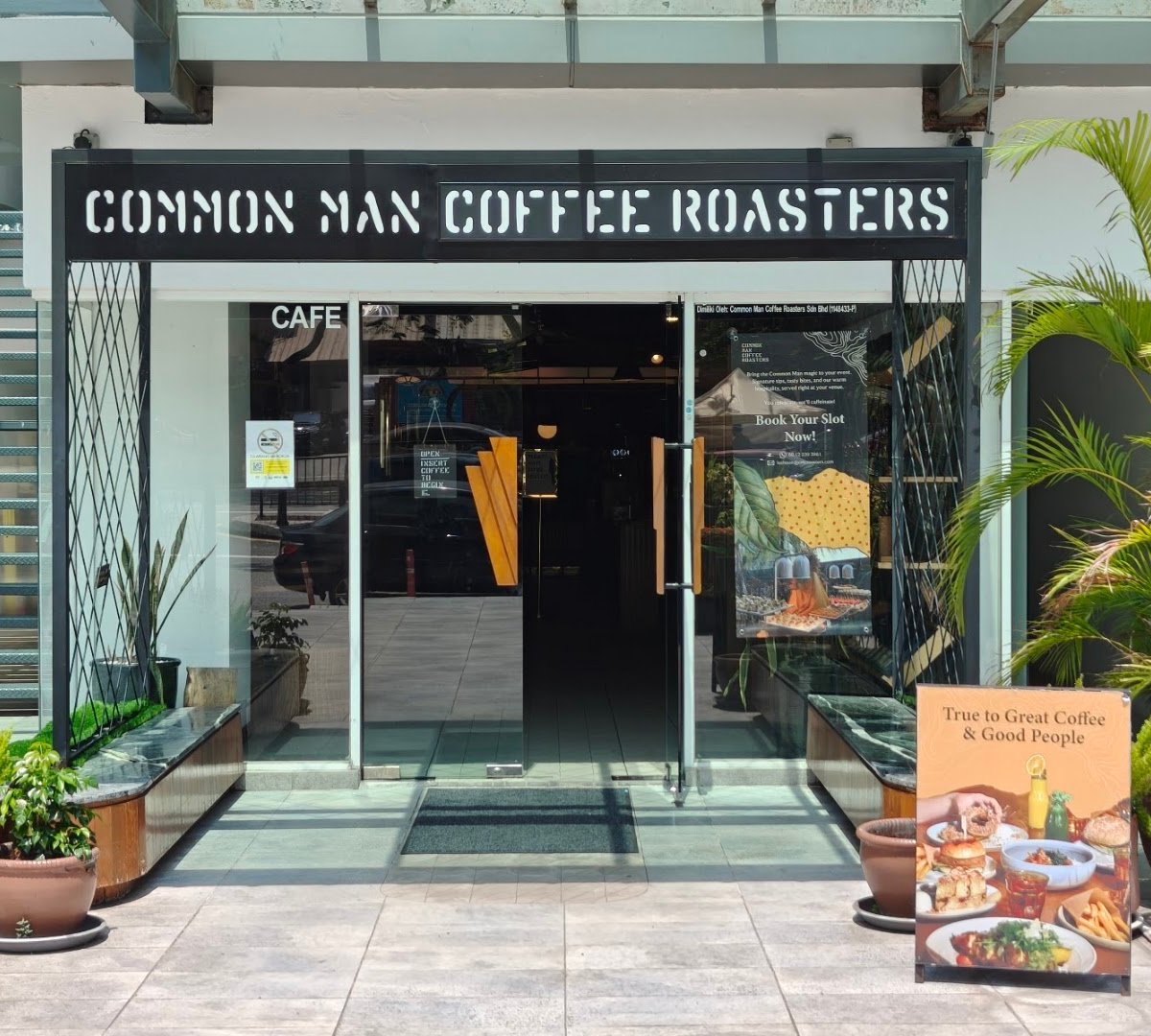 Common Man Coffee Roasters - Kuala Lumpur specialty coffee shop in Kuala Lumpur - photo 4