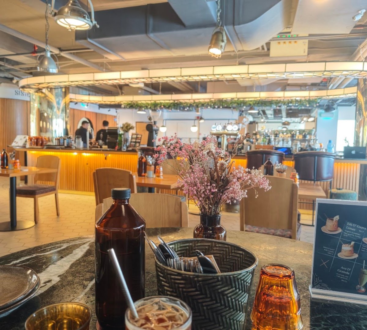 Common Man Coffee Roasters - Kuala Lumpur specialty coffee shop in Kuala Lumpur - photo 5