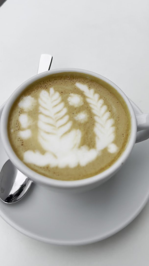 Coffee at Kaffeefabrik, specialty coffee shop in Vienna