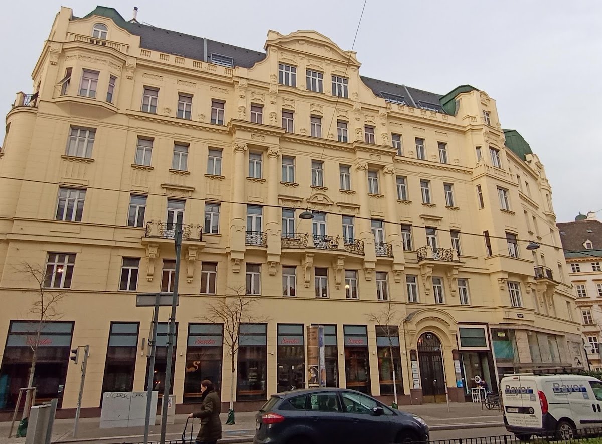 Storefront of Kaffeefabrik, specialty coffee shop in Vienna