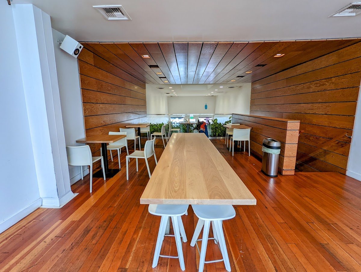 Blue Bottle Coffee specialty coffee shop in Los Angeles - photo 2
