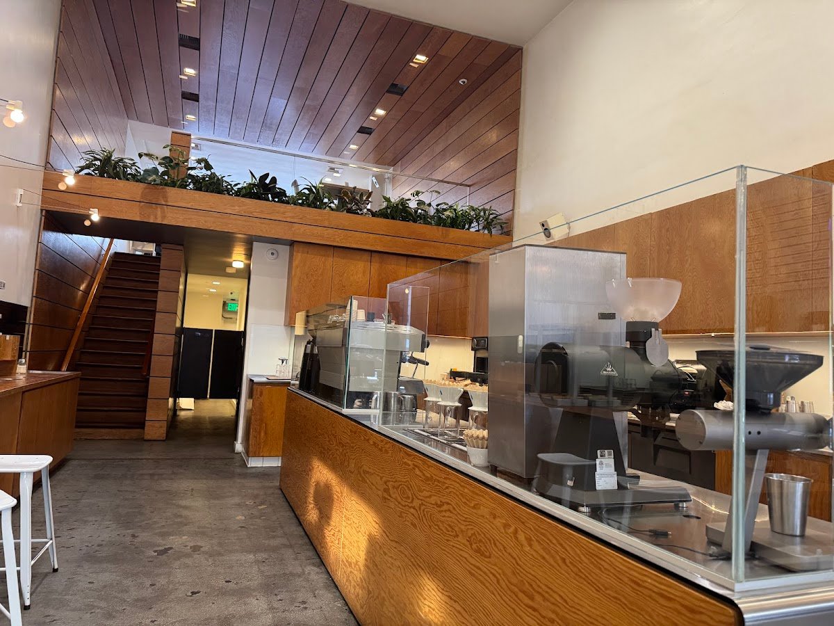 Blue Bottle Coffee specialty coffee shop in Los Angeles - photo 4