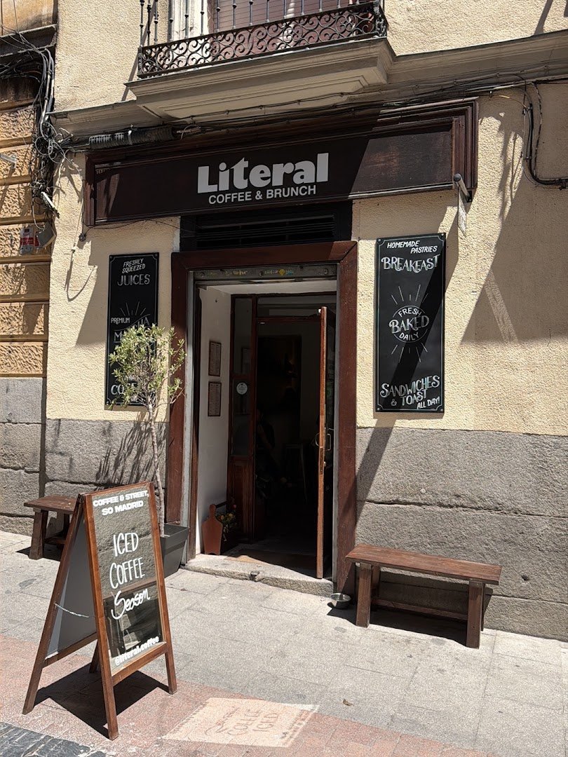 Literal Coffee specialty coffee shop in Madrid - photo 5