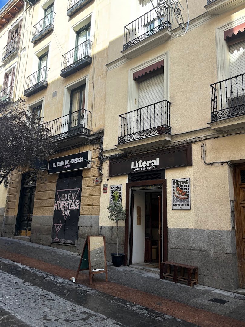 Literal Coffee specialty coffee shop in Madrid - photo 8