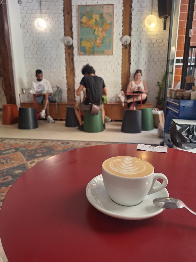 Toma Café 1 specialty coffee shop in Madrid - photo 3