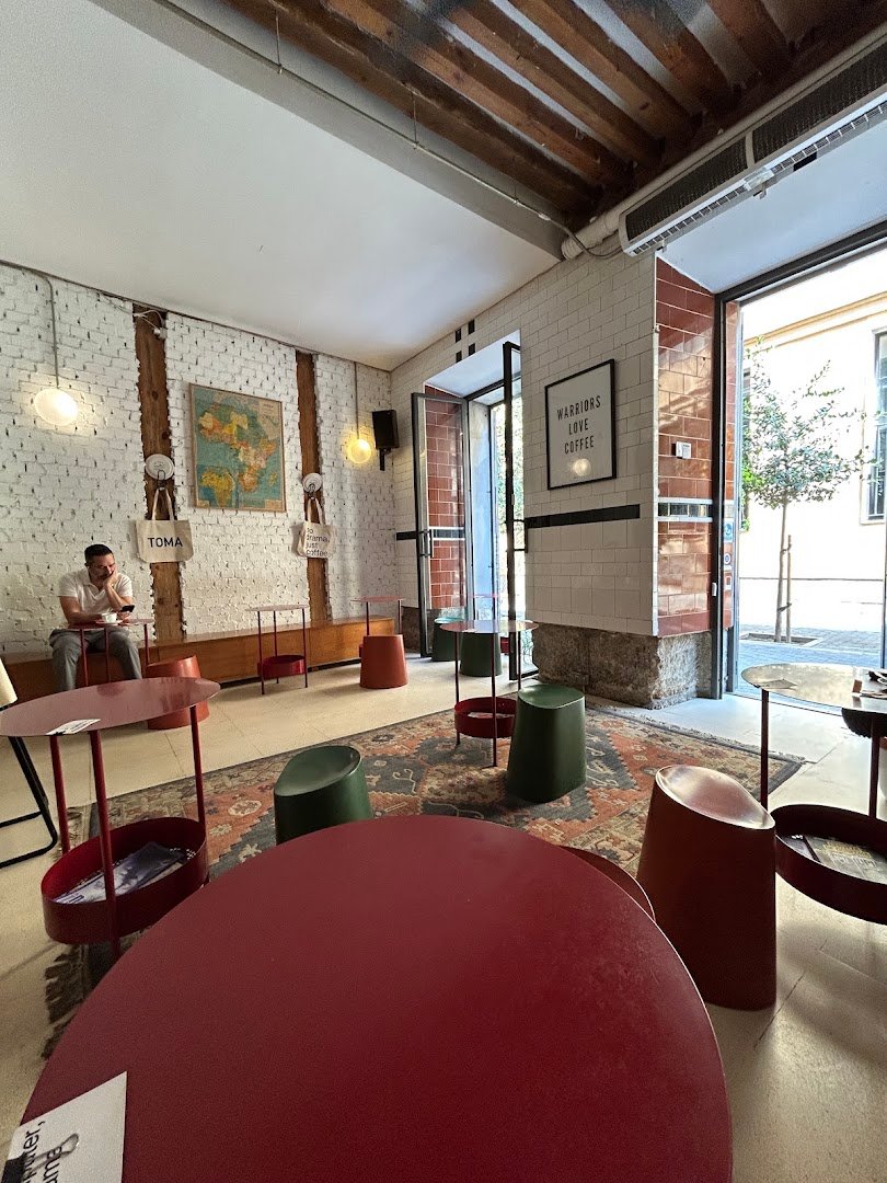 Toma Café 1 specialty coffee shop in Madrid - photo 7