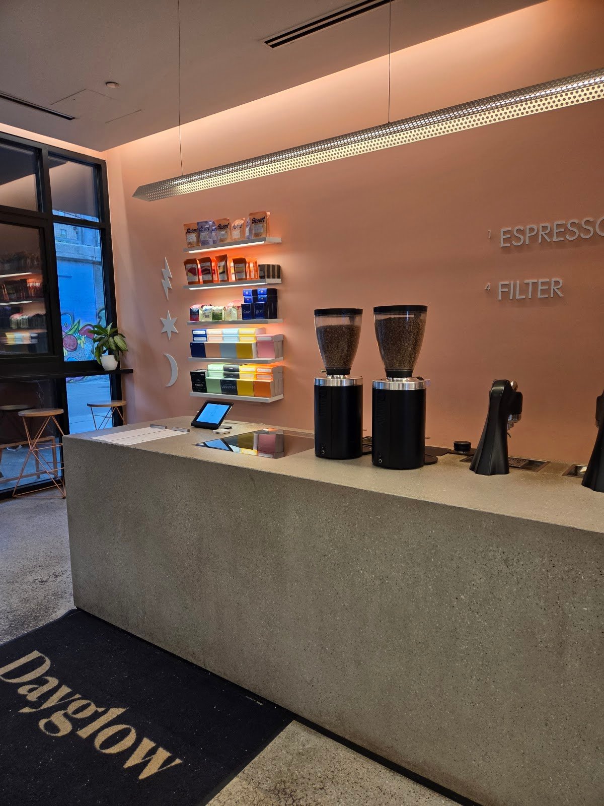 Dayglow specialty coffee shop in Chicago - photo 3