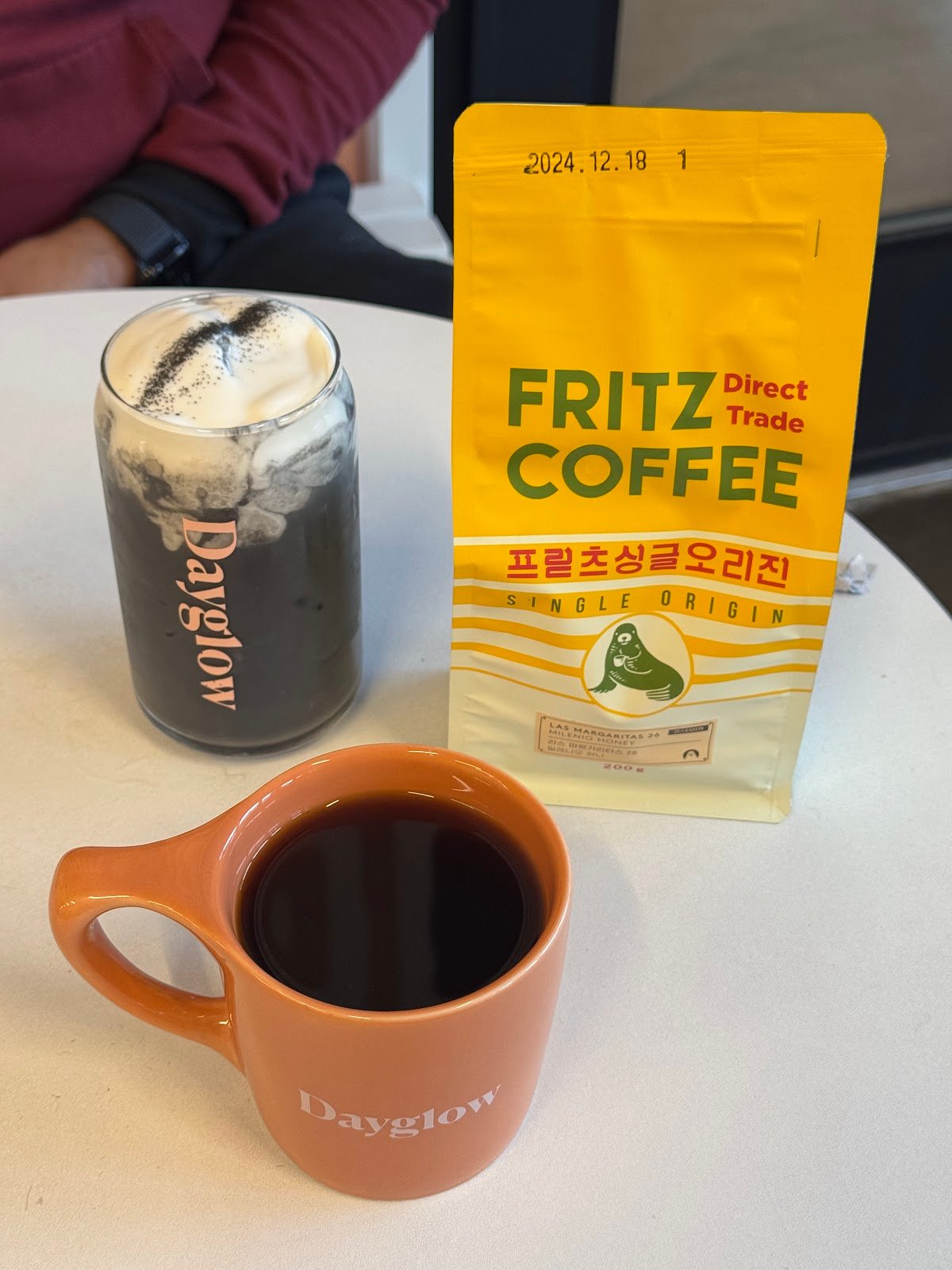 Dayglow specialty coffee shop in Chicago - photo 6