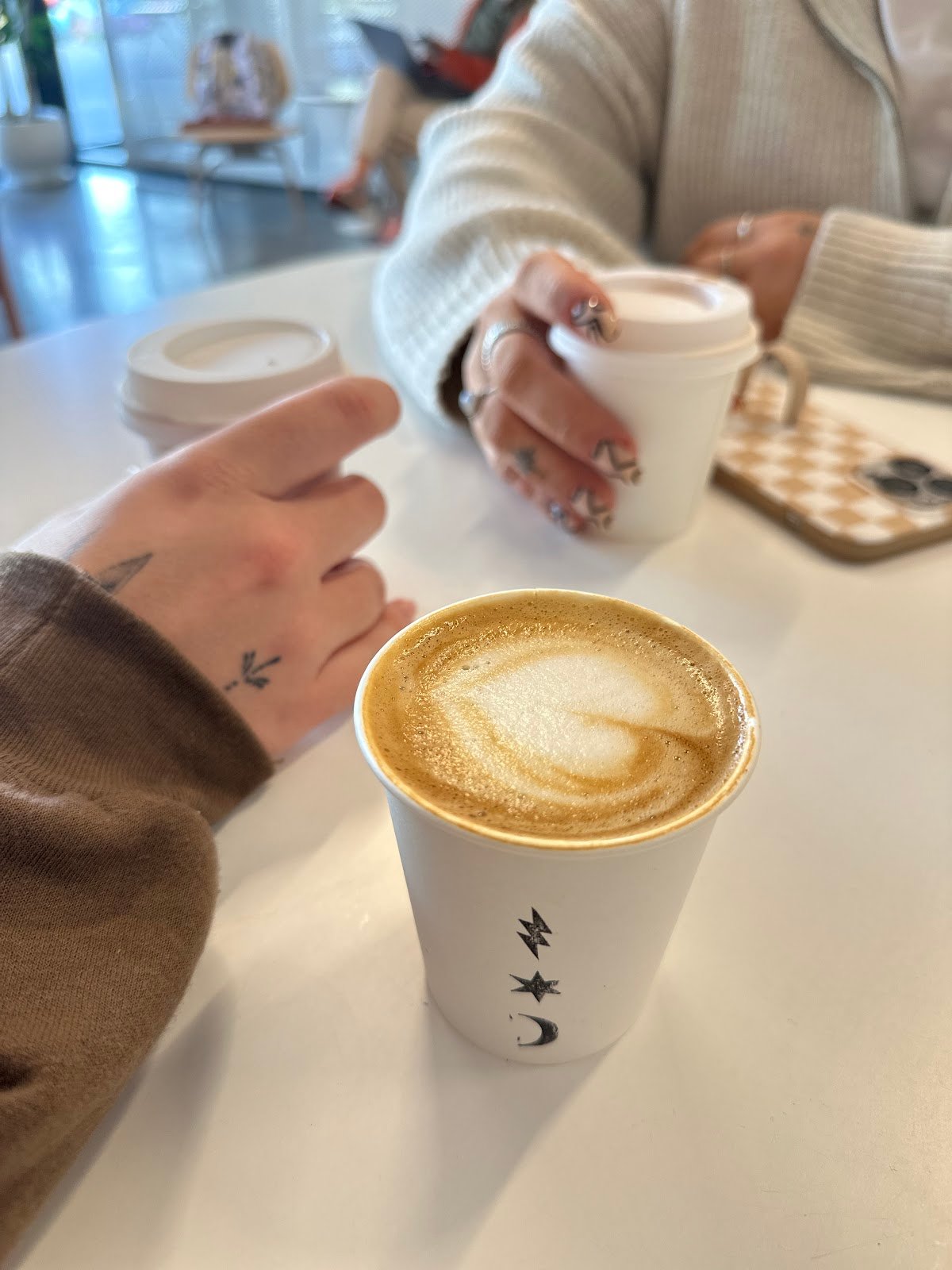 Dayglow specialty coffee shop in Chicago - photo 7