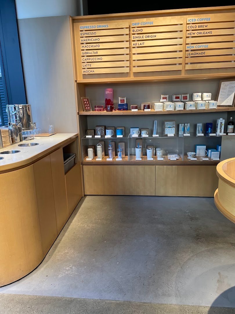 Interior of Blue Bottle Coffee - Hiro-o Cafe, specialty coffee shop in Tokyo