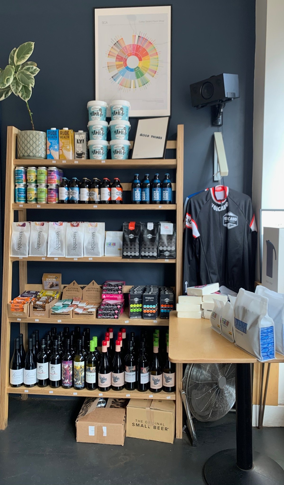 Four Boroughs specialty coffee shop in London - photo 10