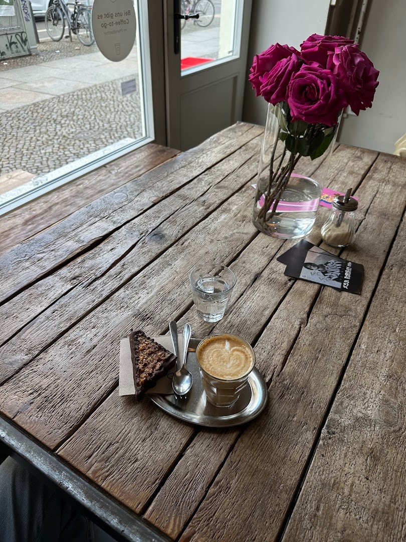 FRIEDL Rösterei & Kekse specialty coffee shop in Berlin - photo 8