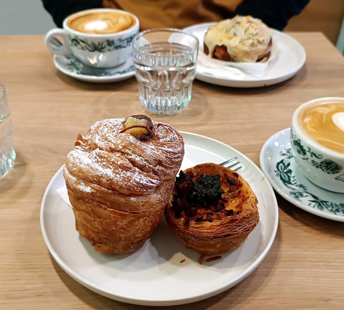 Food at Krušný kafe, specialty coffee shop in Prague