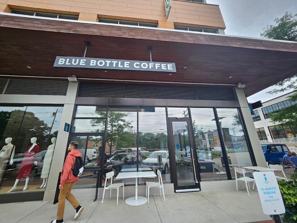 Blue Bottle Coffee specialty coffee shop in Boston - photo 4