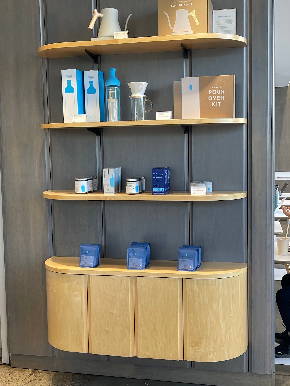 Blue Bottle Coffee specialty coffee shop in Boston - photo 5