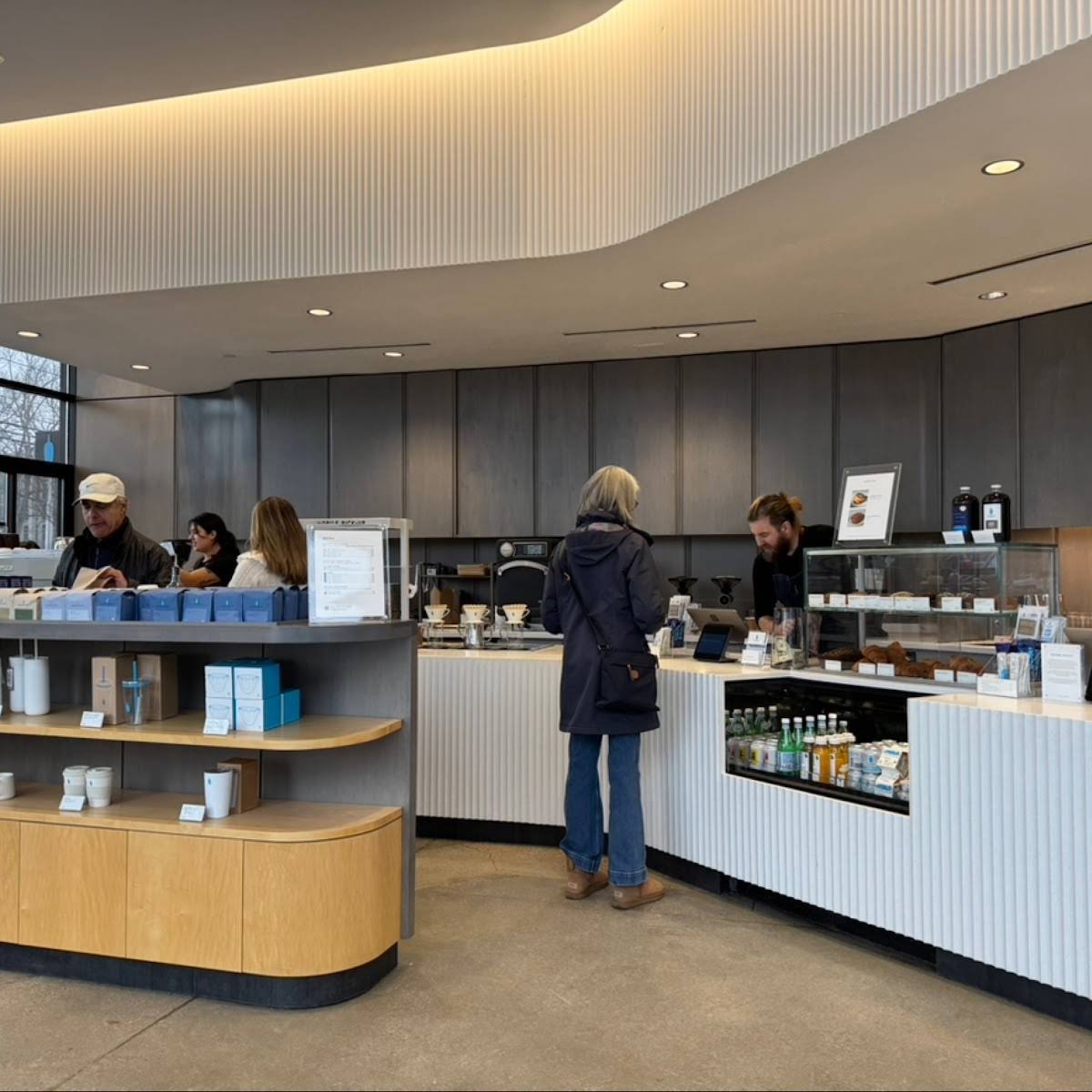 Blue Bottle Coffee specialty coffee shop in Boston - photo 9