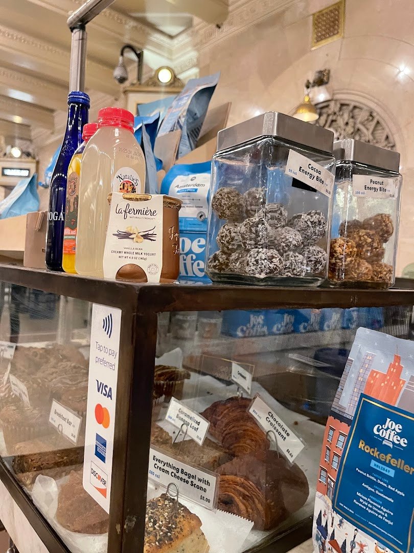 Joe Coffee Company: Grand Central Terminal Graybar specialty coffee shop in New York - photo 12