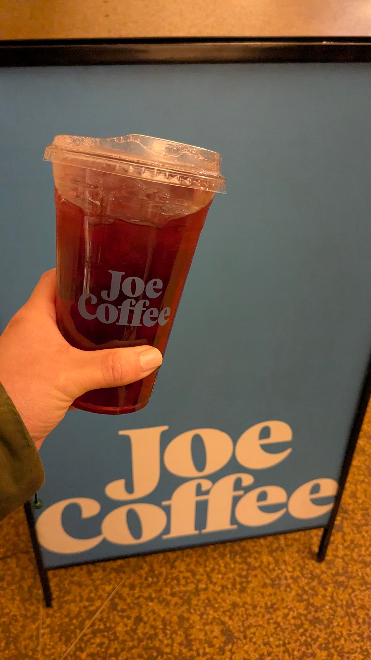 Joe Coffee Company: Grand Central Terminal Graybar specialty coffee shop in New York - photo 2