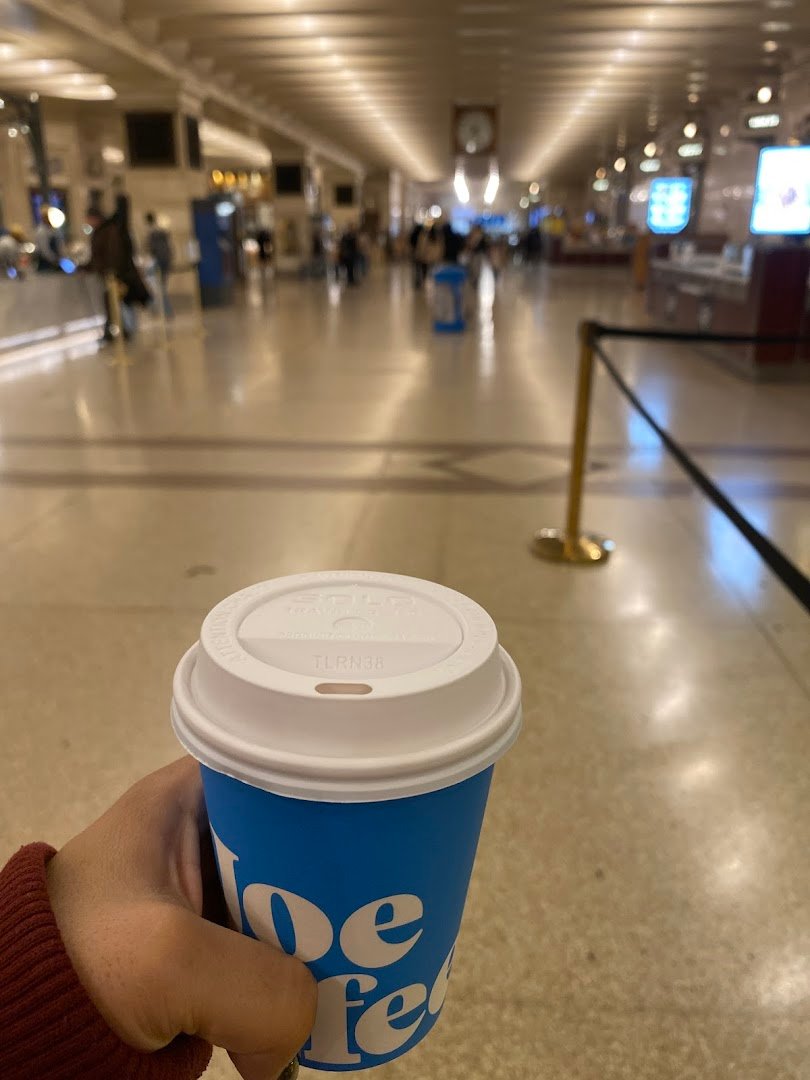 Joe Coffee Company: Grand Central Terminal Graybar specialty coffee shop in New York - photo 8