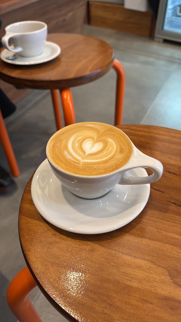 Nubra Coffee Shop specialty coffee shop in Madrid - photo 4