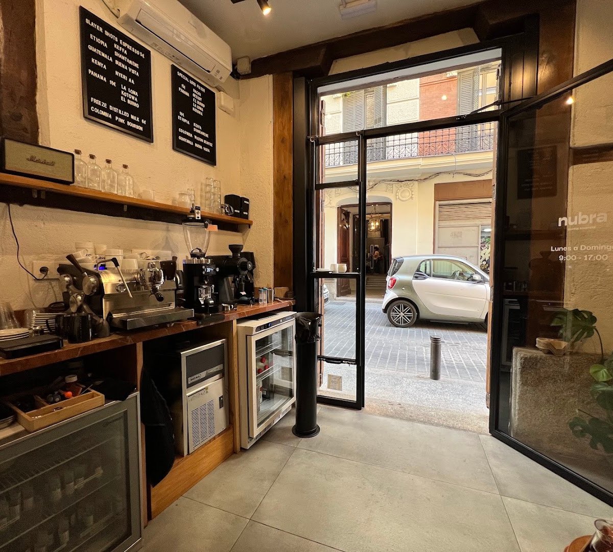 Nubra Coffee Shop specialty coffee shop in Madrid - photo 5