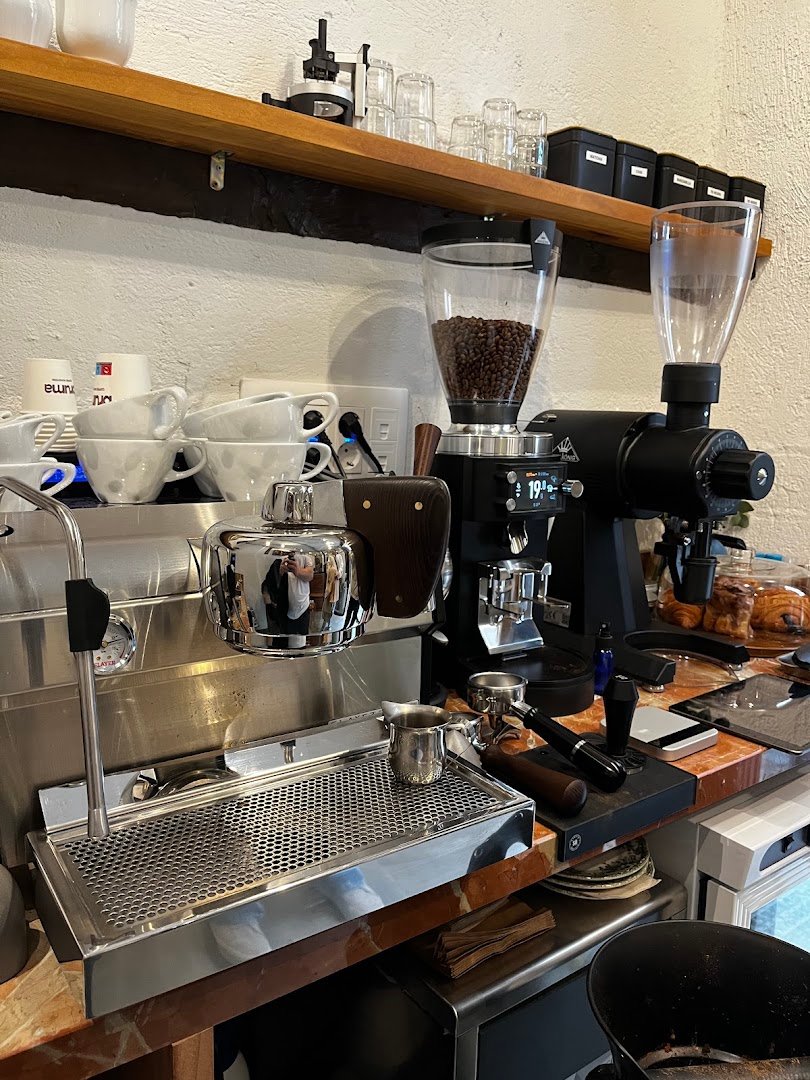 Nubra Coffee Shop specialty coffee shop in Madrid - photo 9