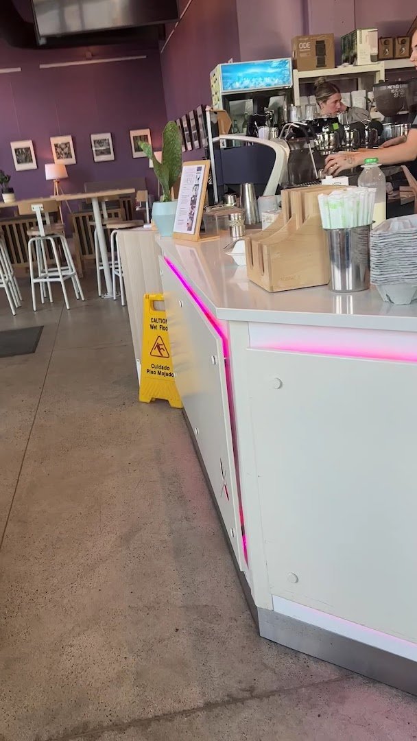 One Line Coffee-Franklinton specialty coffee shop in Columbus - photo 3