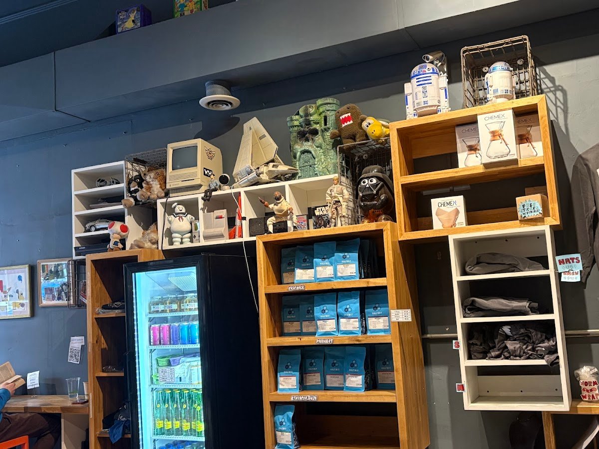 The Wormhole Coffee specialty coffee shop in Chicago - photo 6