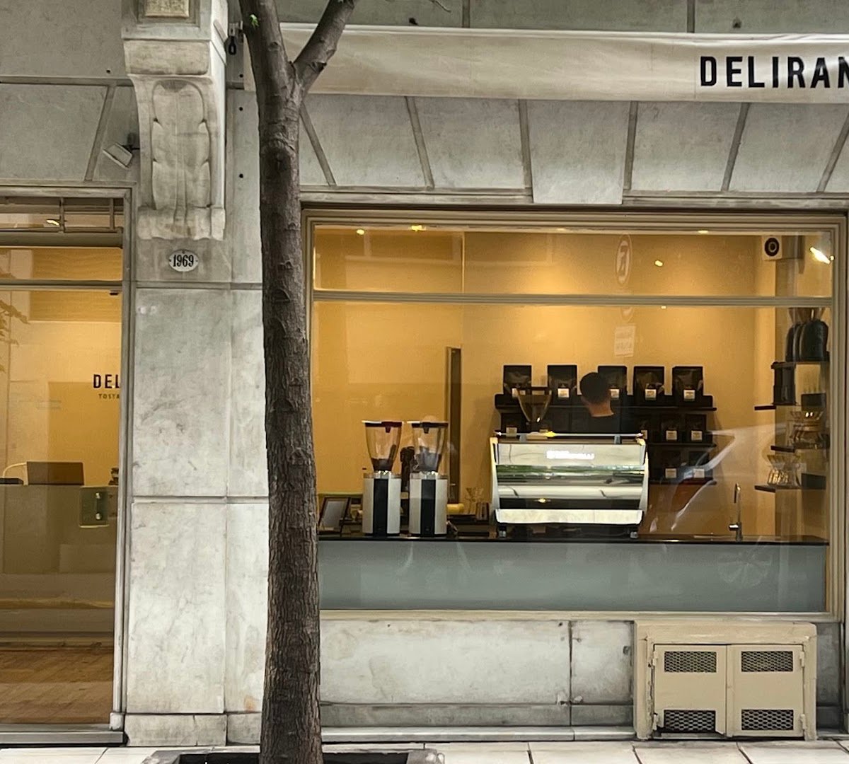 Cafe Delirante specialty coffee shop in Buenos Aires - photo 7
