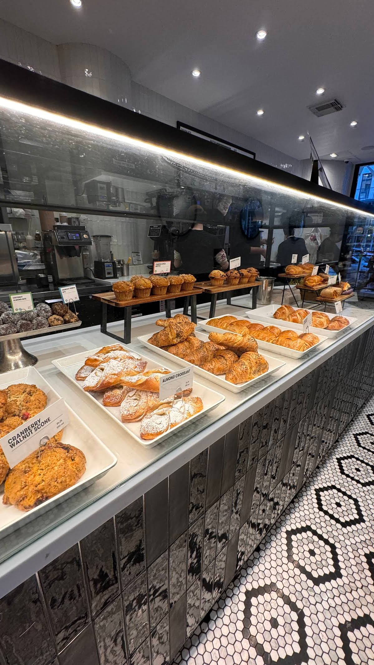 Gregorys Coffee specialty coffee shop in New York - photo 2