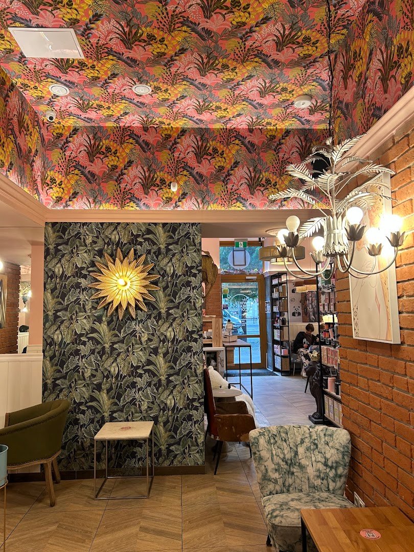 Interior of White Bear Coffee Marszałkowska, specialty coffee shop in Warsaw