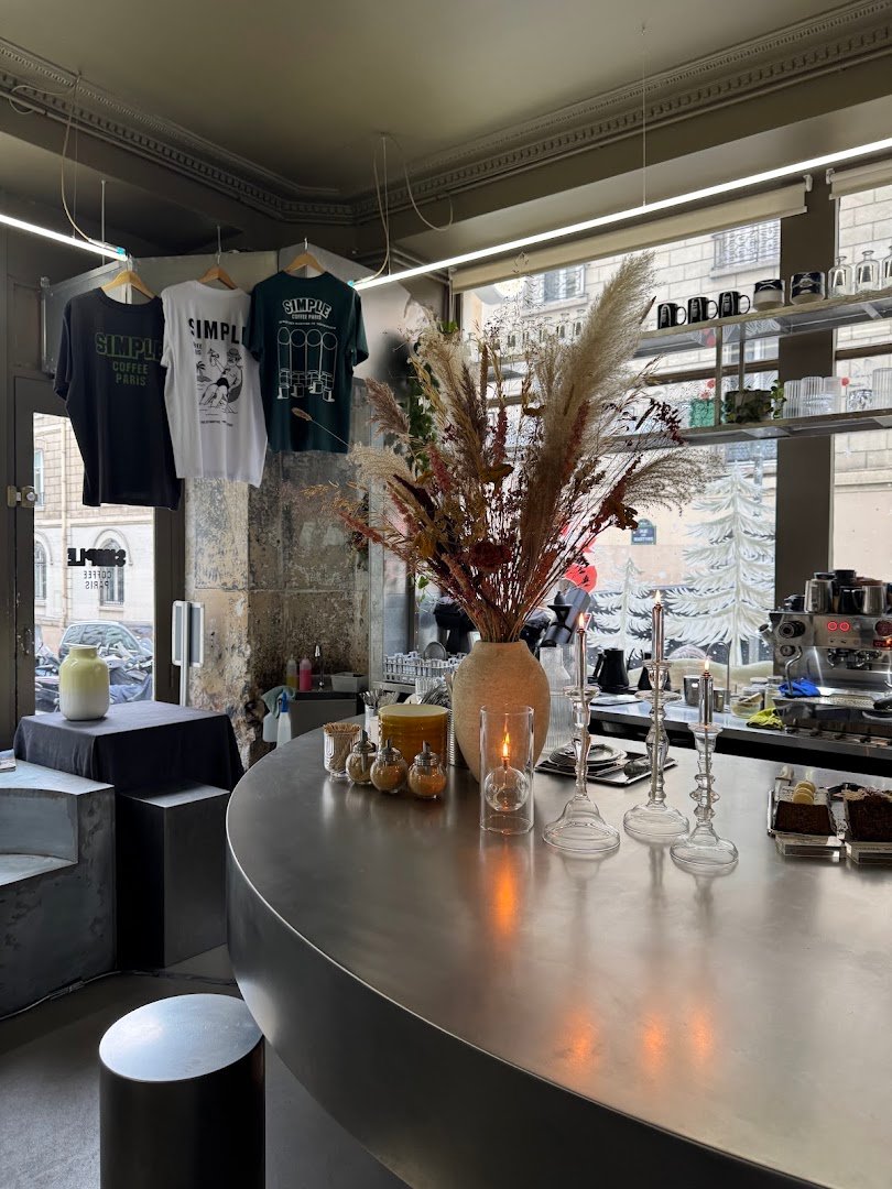 Simple Coffee specialty coffee shop in Paris - photo 5